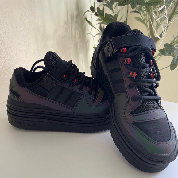 new - Picture 1 of 1